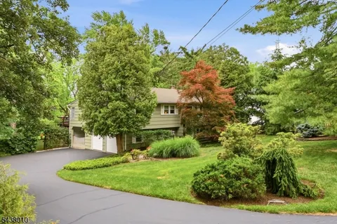 $829,000 | 38 West Main Street, Mendham, NJ 07945