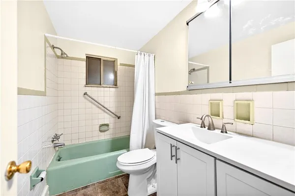 $110,000 | 560 Connecticut Avenue, Rochester, PA 15074