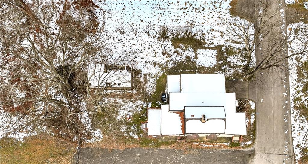 560 Connecticut Avenue Rochester, PA 15074 - Photo 3 of 32