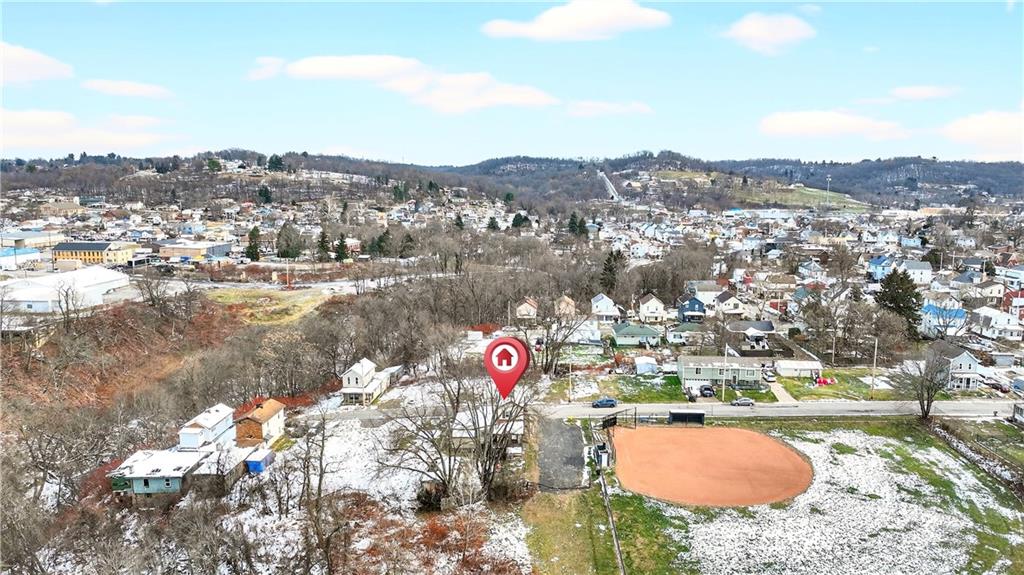 560 Connecticut Avenue Rochester, PA 15074 - Photo 5 of 32