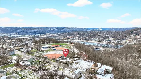 $110,000 | 560 Connecticut Avenue, Rochester, PA 15074