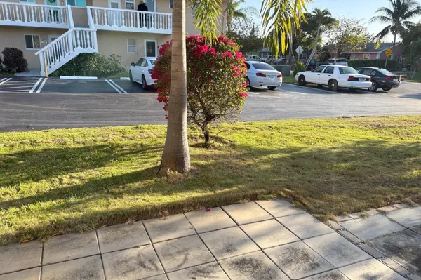$1,600 | 2182 Northeast 1st Way, Unit 105, Boynton Beach, FL 33435