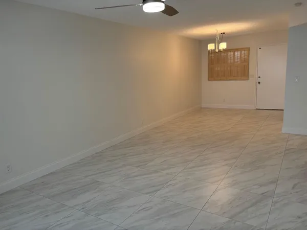 $1,600 | 2182 Northeast 1st Way, Unit 105, Boynton Beach, FL 33435