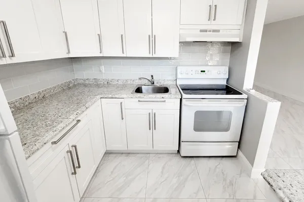 $1,600 | 2182 Northeast 1st Way, Unit 105, Boynton Beach, FL 33435