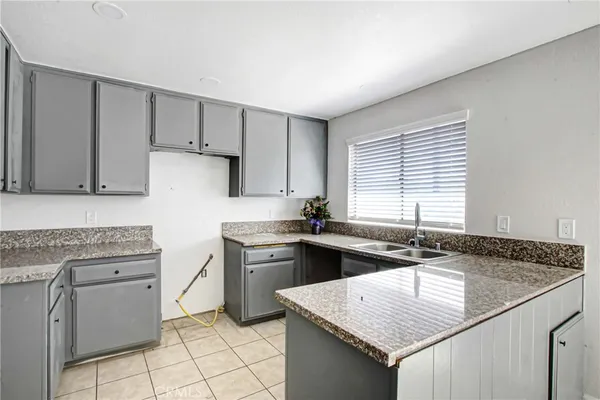 $3,500 | 1142 West King Street, Banning, CA 92220