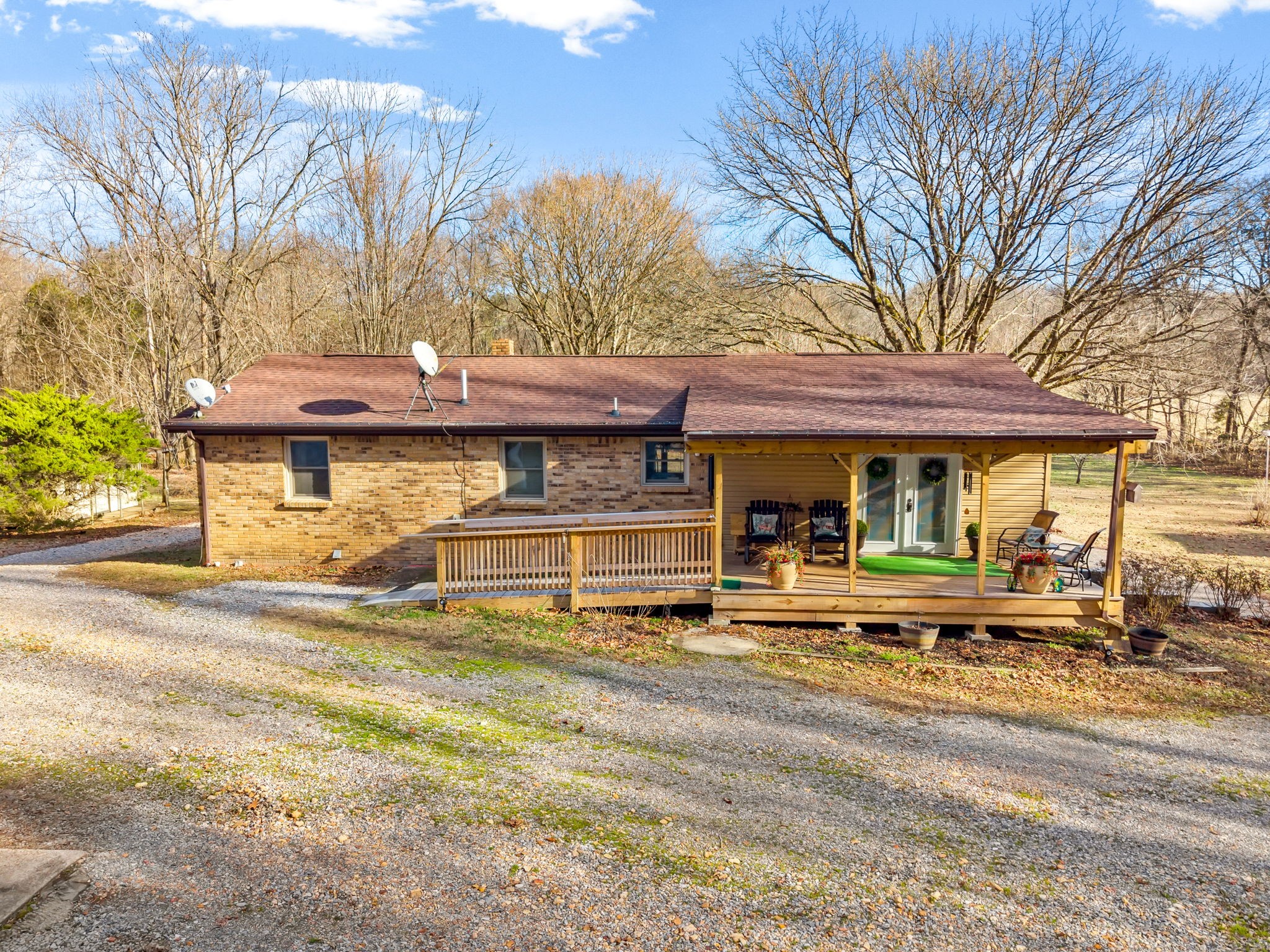 160 Terrapin Run Road Dover, TN 37058 - Photo 23 of 37 a view of a building with a large bed and large trees