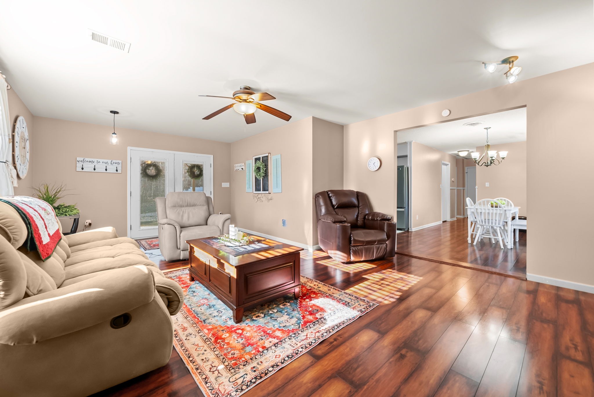 160 Terrapin Run Road Dover, TN 37058 - Photo 6 of 37 a living room with furniture and wooden floor