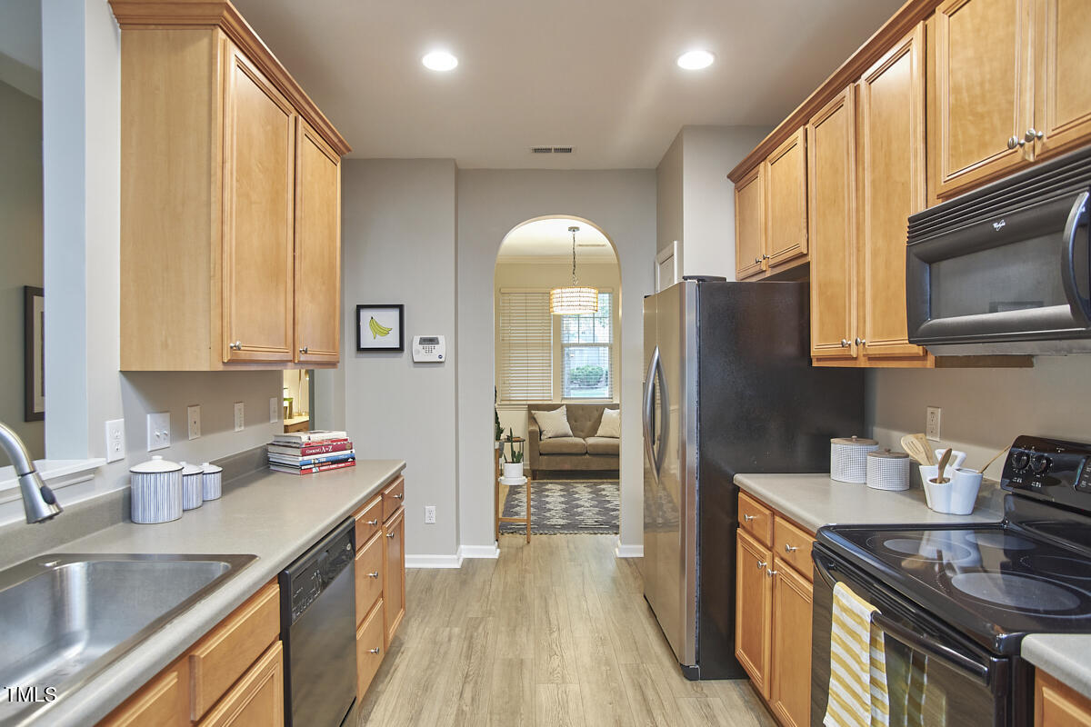 7915 Leonardo Drive Durham, NC 27713 - Photo 16 of 41 021