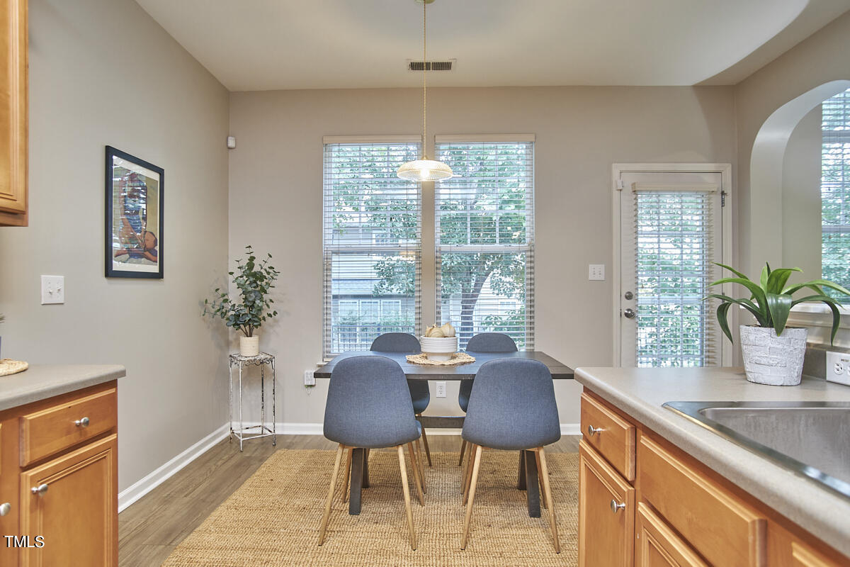 7915 Leonardo Drive Durham, NC 27713 - Photo 19 of 41 023