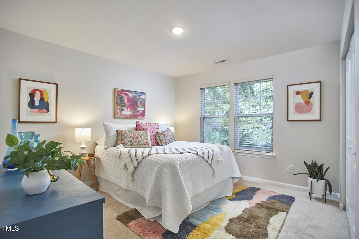 7915 Leonardo Drive Durham, NC 27713 - Photo 34 of 41 031