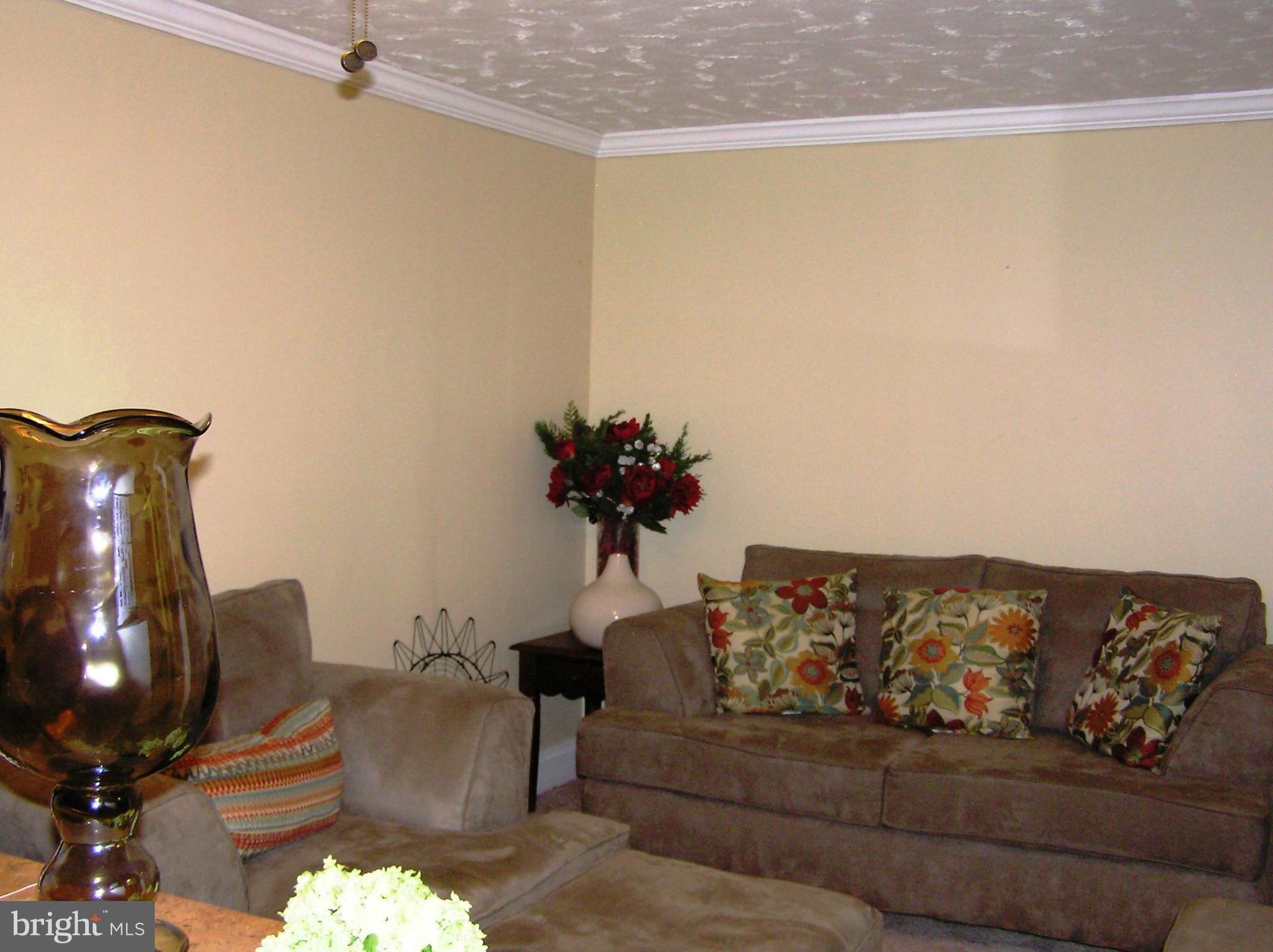 7525 Remington Road Manassas, VA 20109 - Photo 17 of 27 Family Room