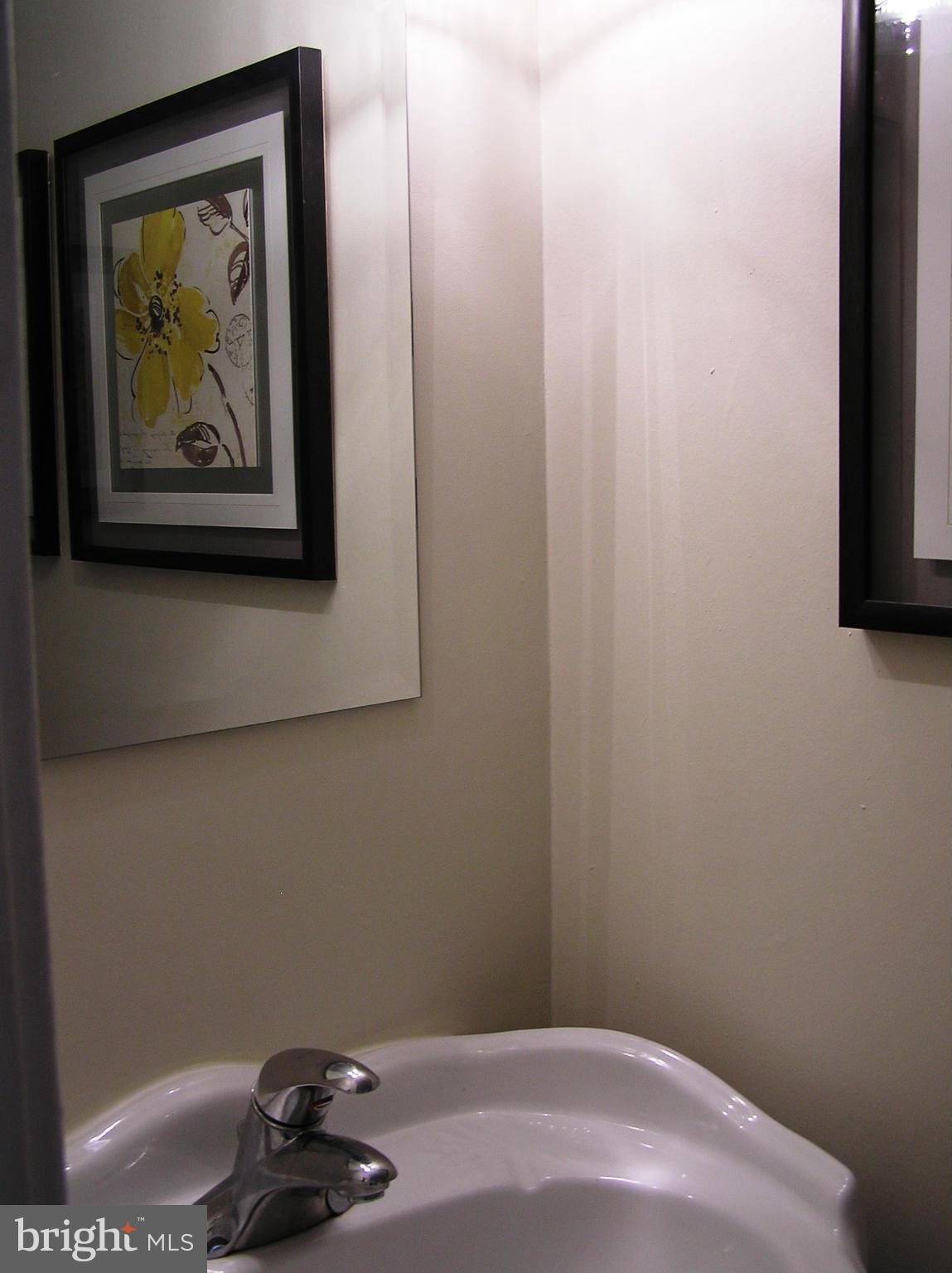 7525 Remington Road Manassas, VA 20109 - Photo 4 of 27 Bath