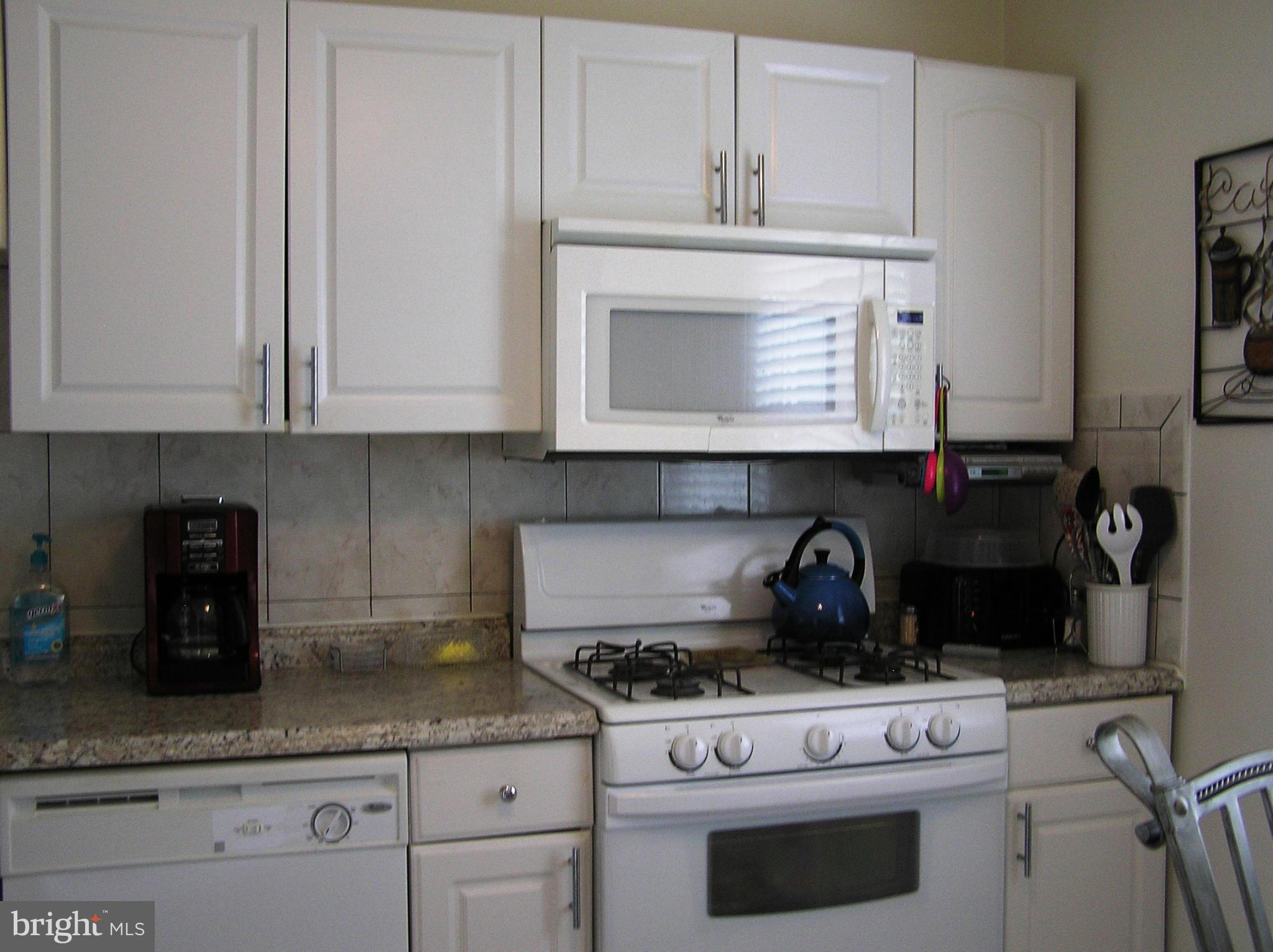 7525 Remington Road Manassas, VA 20109 - Photo 8 of 27 Kitchen