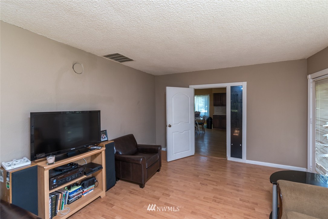4966 Guide Meridian Bellingham, WA 98226 - Photo 6 of 17 Gallery Image 6