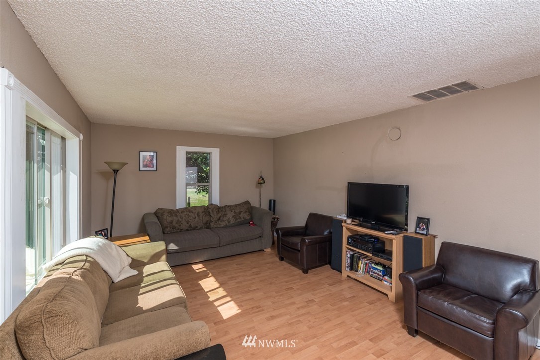 4966 Guide Meridian Bellingham, WA 98226 - Photo 7 of 17 Gallery Image 7