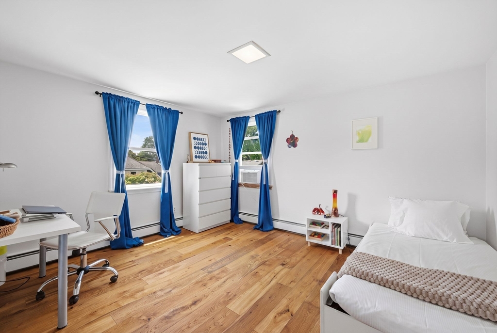 21 Shepard Street Marblehead, MA 01945 - Photo 26 of 31