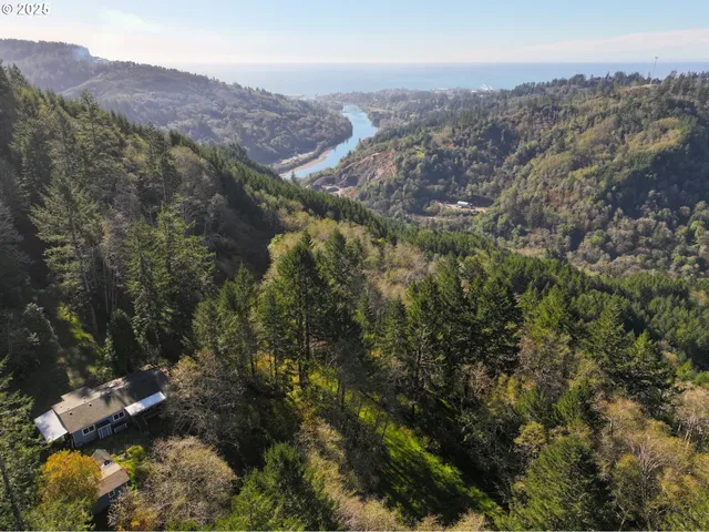 $490,000 | 17360 Mountain Drive, Brookings, OR 97415