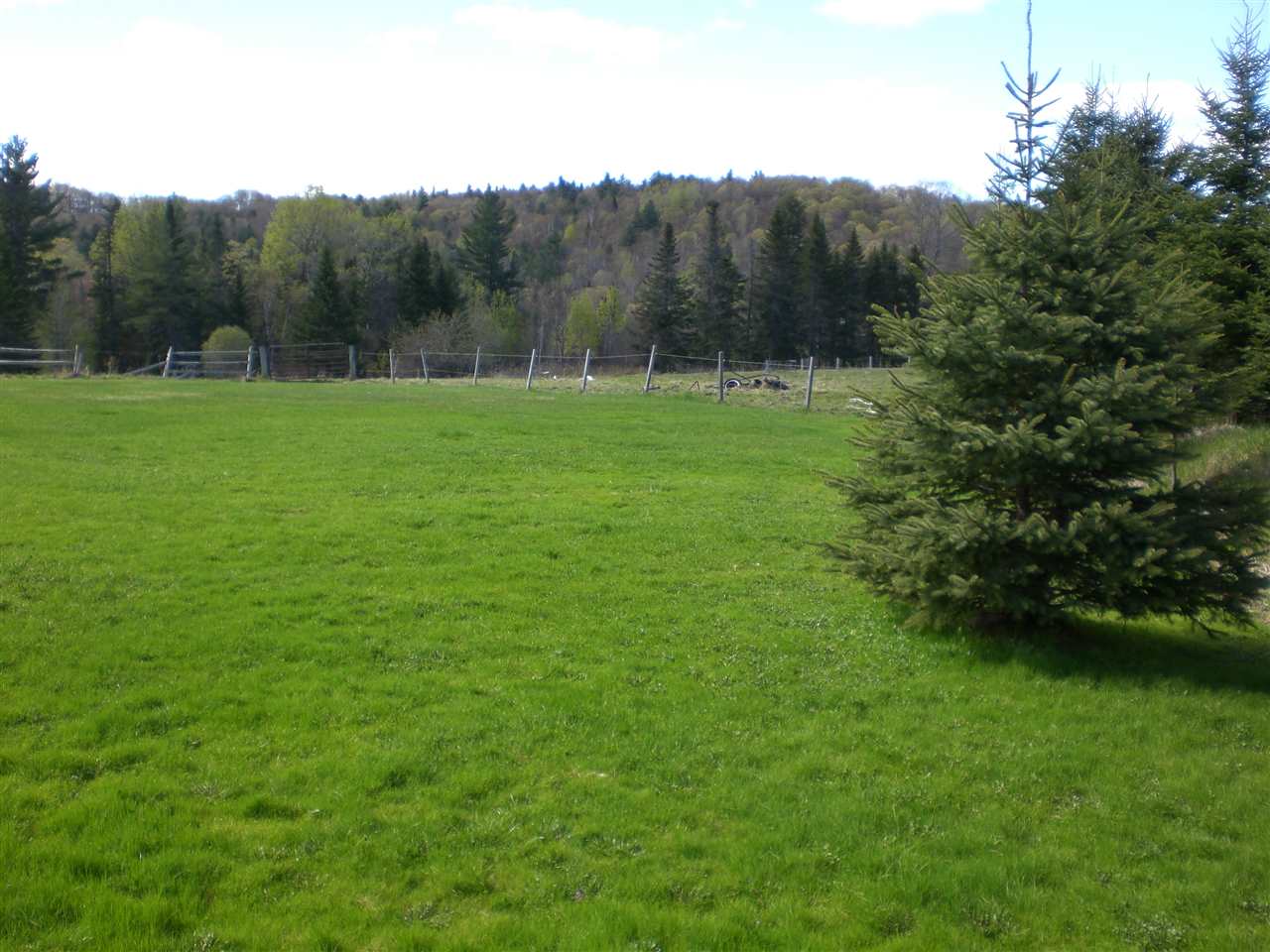 662 Taylor Valley Road Vershire, VT 05079 - Photo 17 of 24