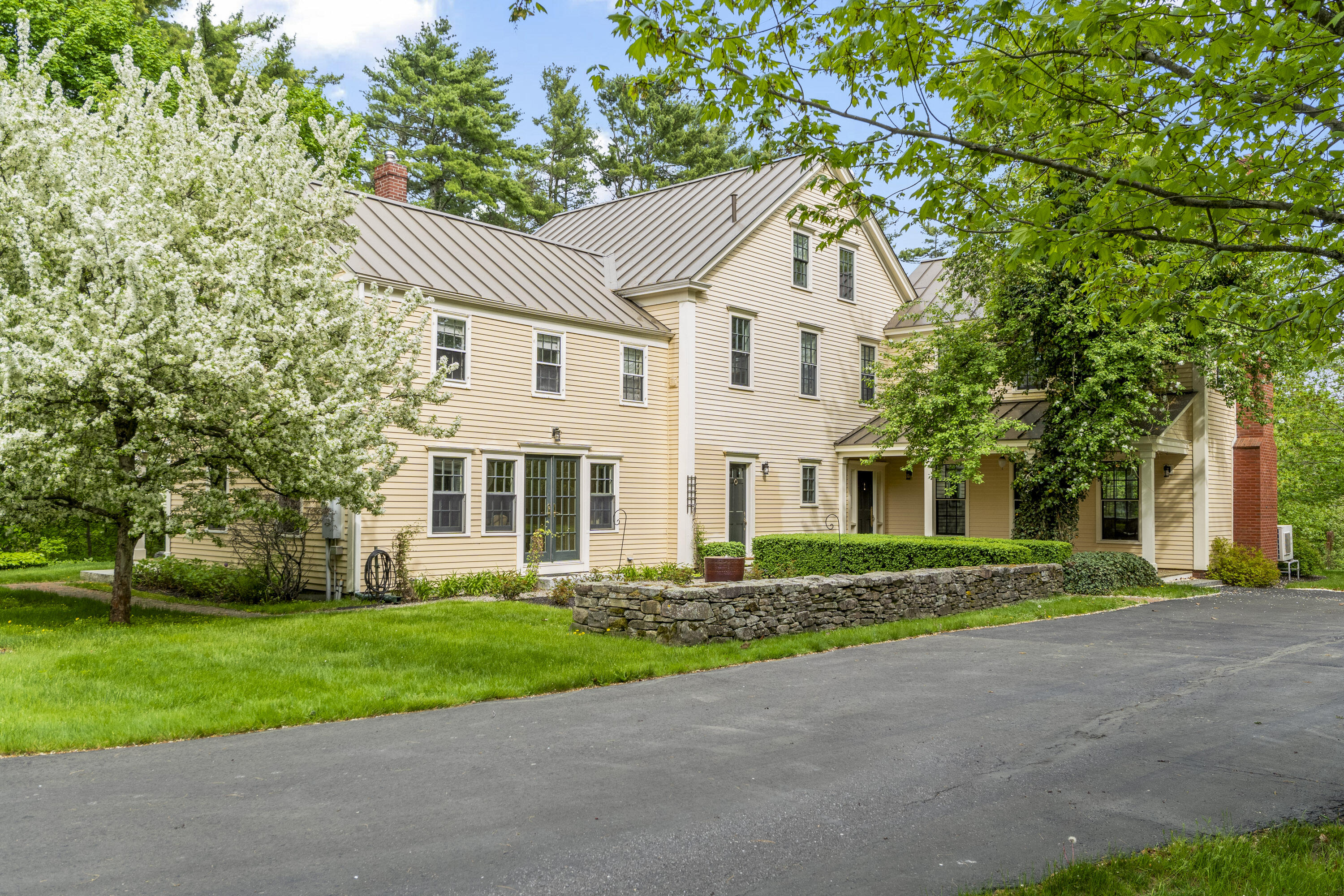 127 Foreside Road Falmouth, ME 04105 - Photo 6 of 59 May Andy 1