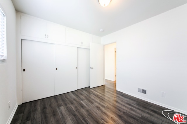 8110 Pershing Drive Playa del Rey, CA 90293 - Photo 4 of 10