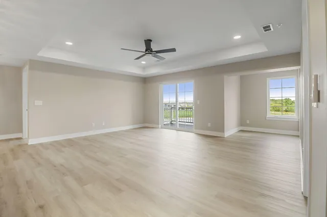 $451,900 | 9200 66th Avenue, Unit 124, Pleasant Prairie, WI 53158