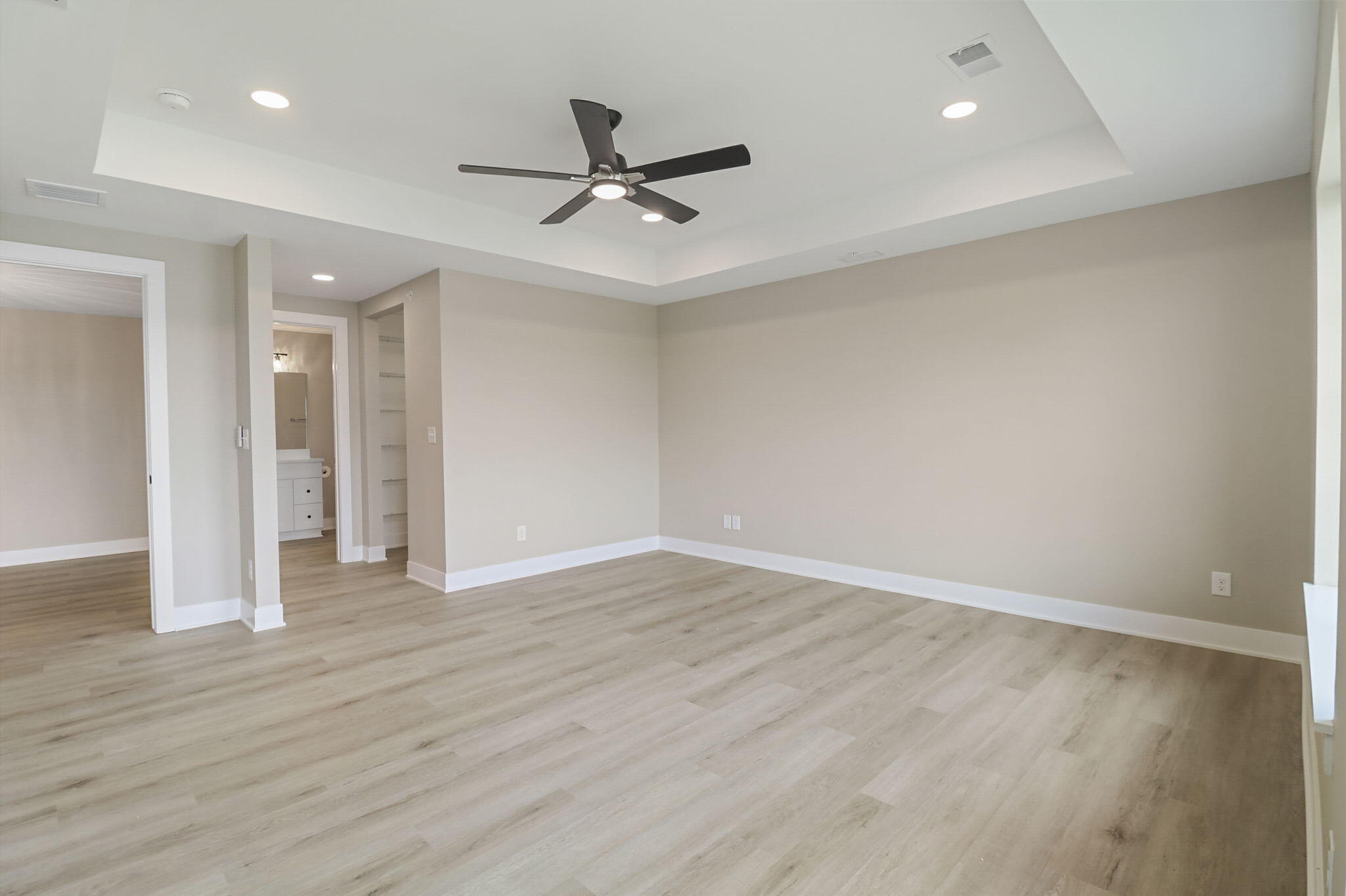 9200 66th Avenue, Unit 124 Pleasant Prairie, WI 53158 - Photo 8 of 16 11-web-or-mls-IMG_3508