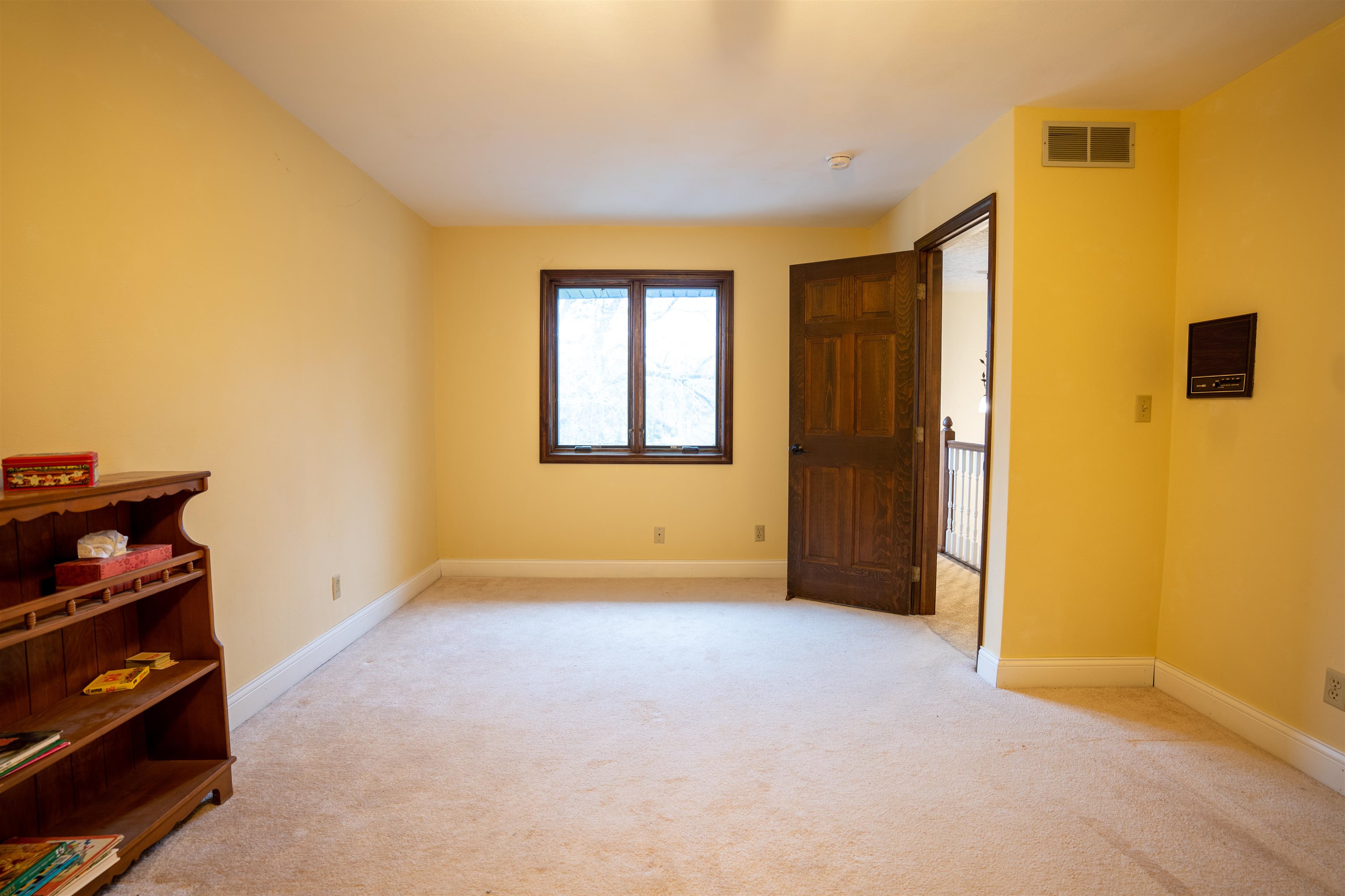 11662 Bend River Road Roscoe, IL 61073 - Photo 36 of 61 an empty room with windows
