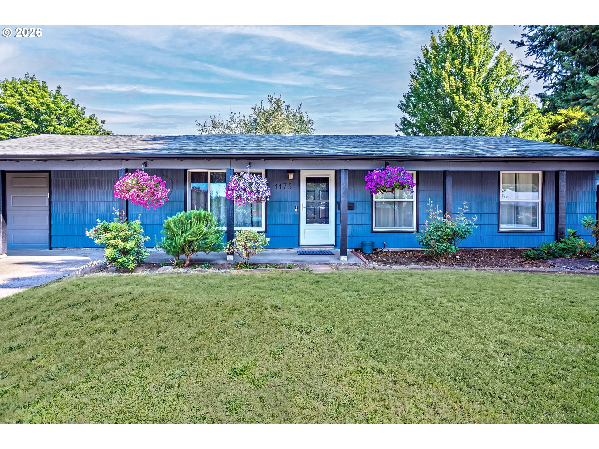 1175 Southeast 2nd Street Gresham, OR 97080 - Photo 2 of 27