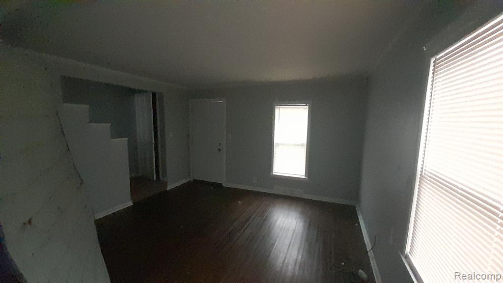 10863 Nottingham Road Detroit, MI 48224 - Photo 5 of 12