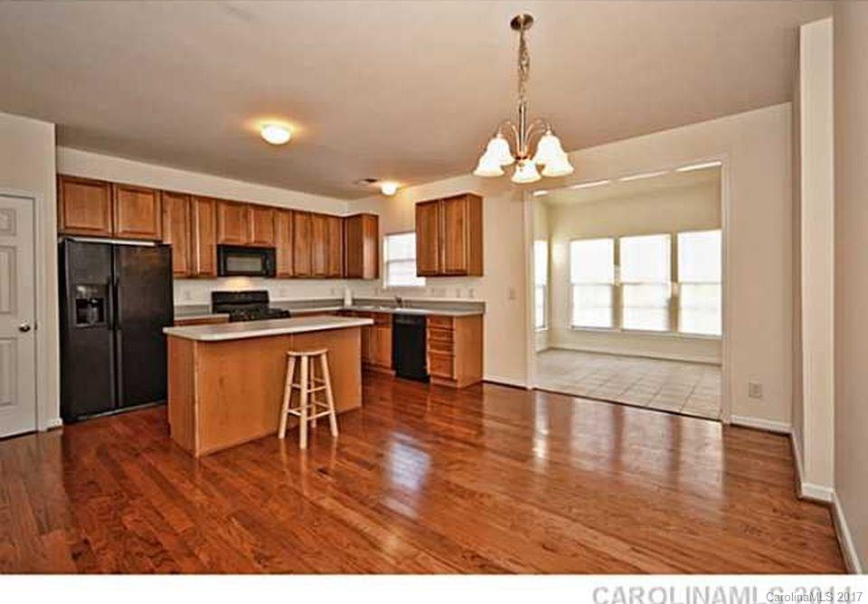 5028 Prosperity Ridge Road Charlotte, NC 28269 - Photo 9 of 18
