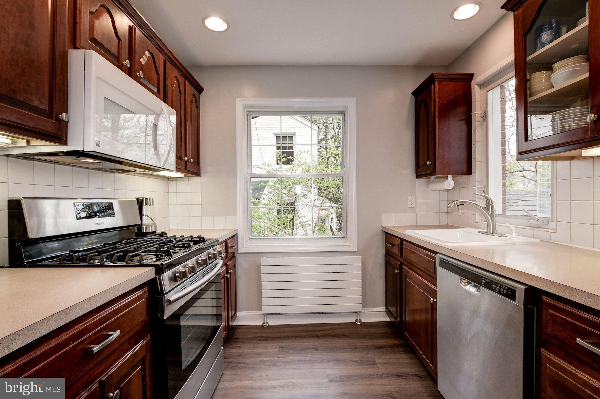 811 Malcolm Drive Silver Spring, MD 20901 - Photo 11 of 34 Gallery Image 11