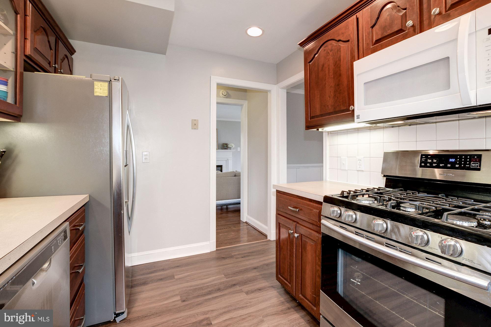 811 Malcolm Drive Silver Spring, MD 20901 - Photo 12 of 34 Gallery Image 12