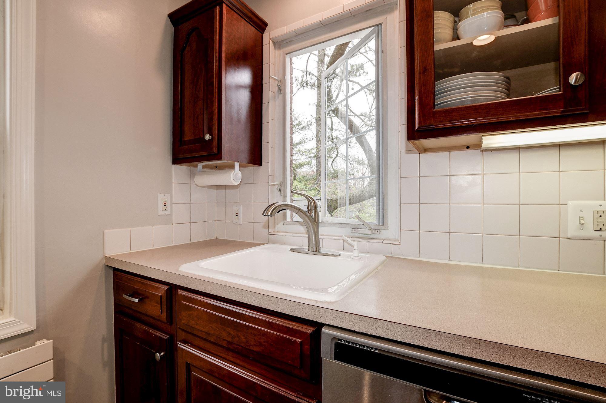 811 Malcolm Drive Silver Spring, MD 20901 - Photo 14 of 34 Gallery Image 14