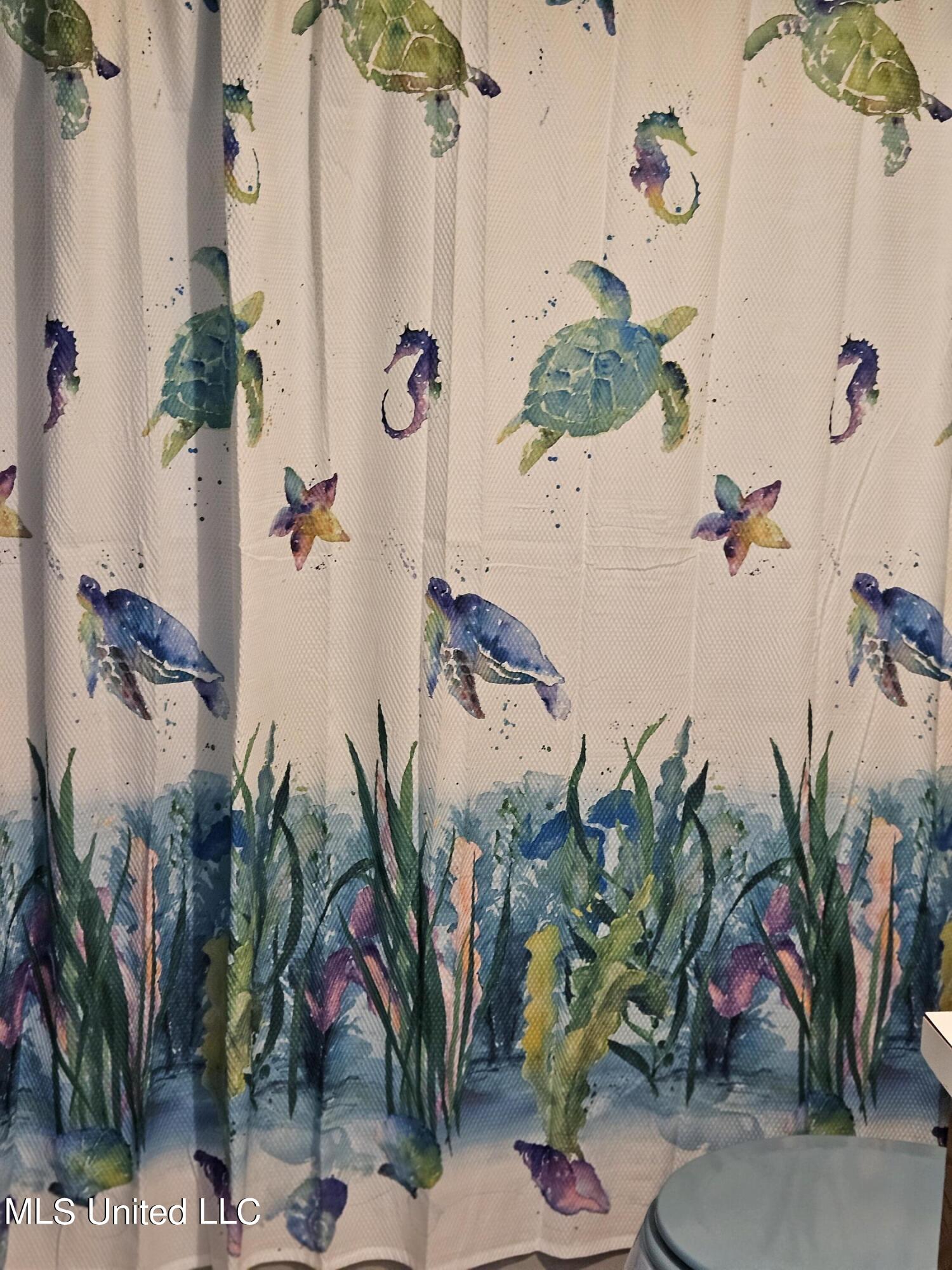 10646 Plummer Circle Gulfport, MS 39503 - Photo 31 of 43 Bathroom 2 shower curtain v2