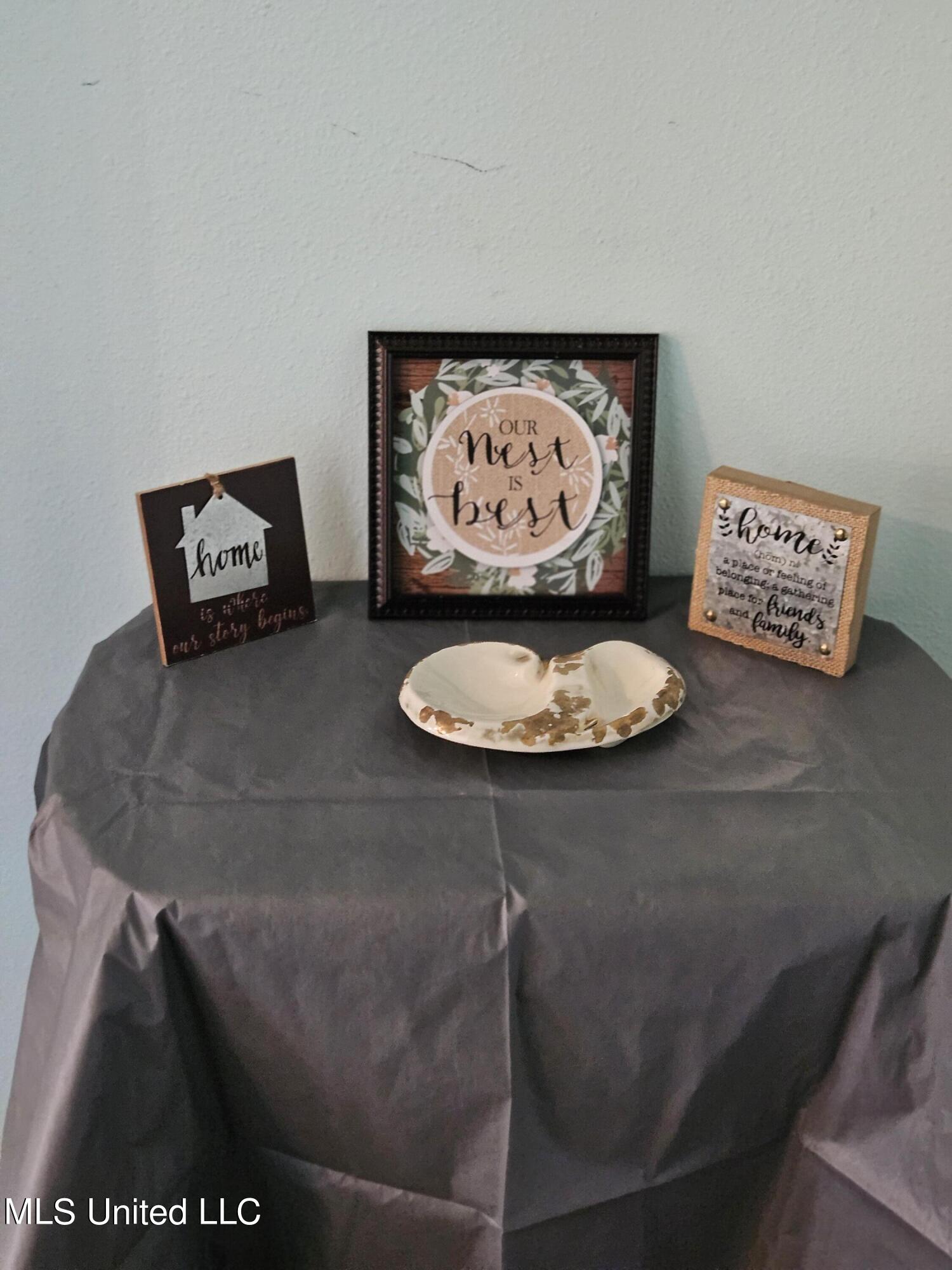 10646 Plummer Circle Gulfport, MS 39503 - Photo 35 of 43 Foyer v2