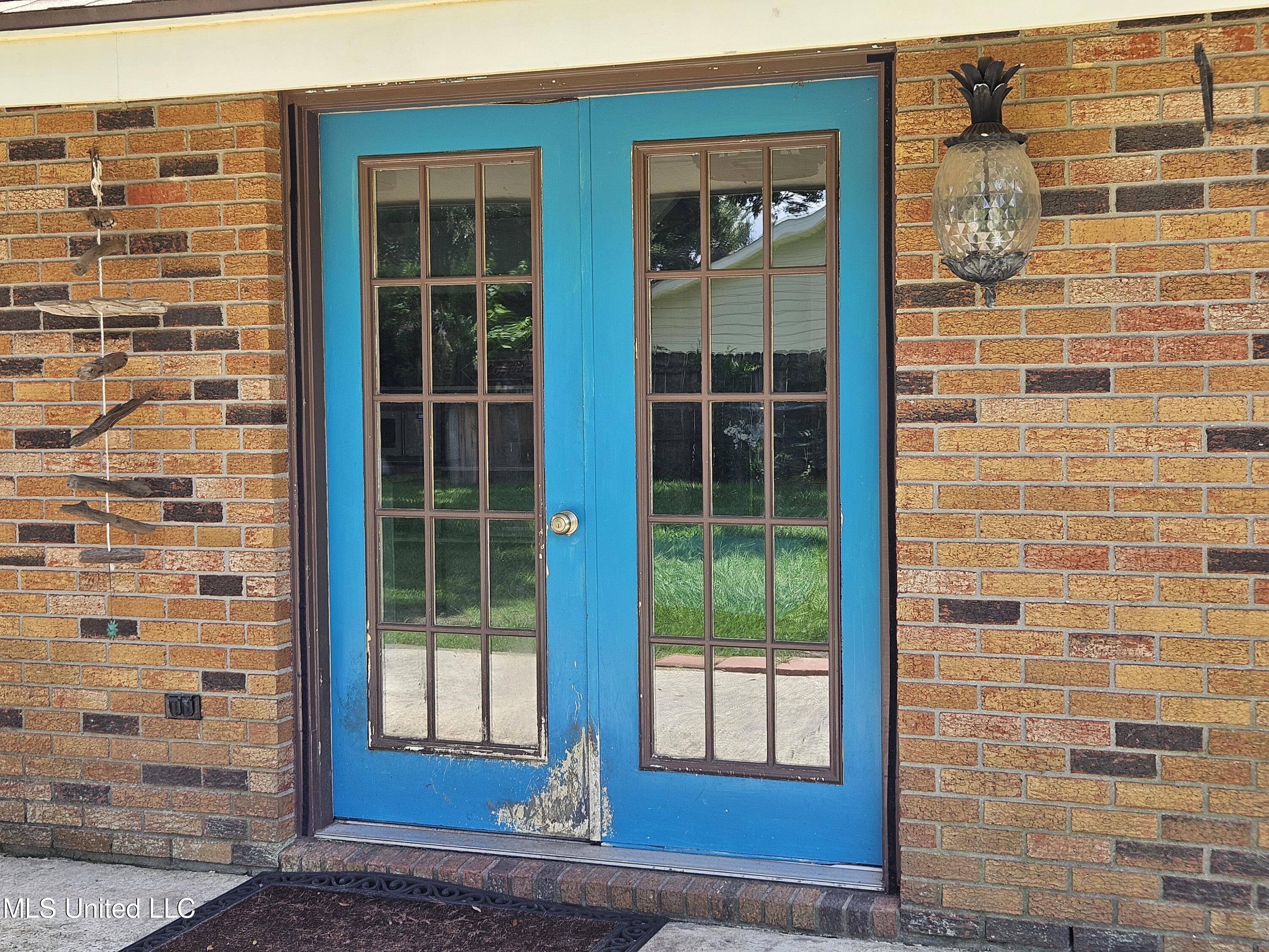 10646 Plummer Circle Gulfport, MS 39503 - Photo 36 of 43 Back door v2