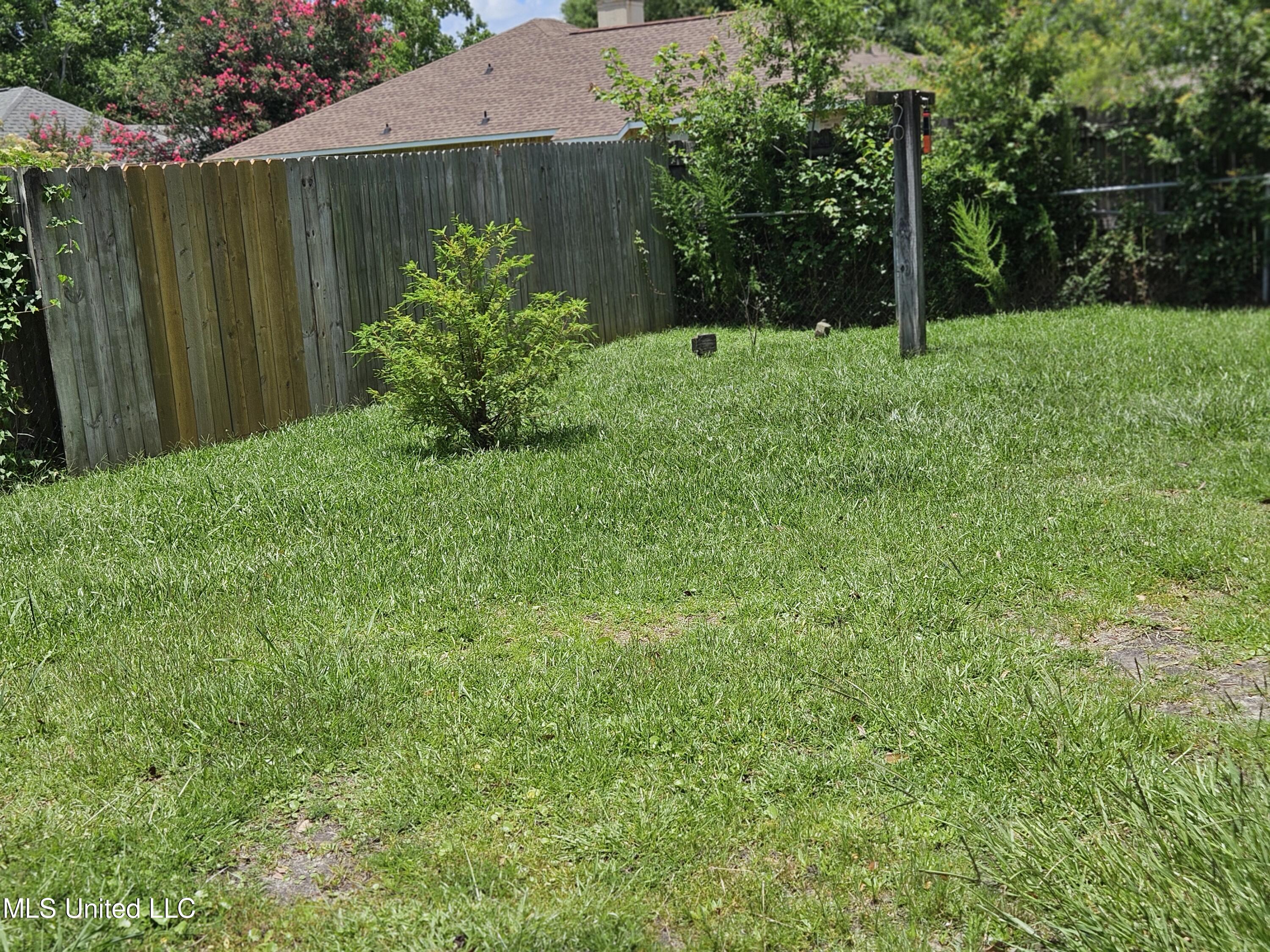 10646 Plummer Circle Gulfport, MS 39503 - Photo 40 of 43 Backyard v2