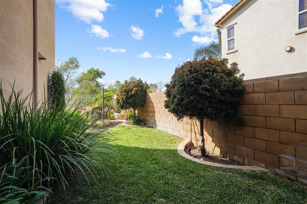 3709 Lake Shore Road Fallbrook, CA 92028 - Photo 23 of 25