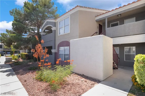 $1,595 | 5055 West Hacienda Avenue, Unit 2127, Las Vegas, NV 89118