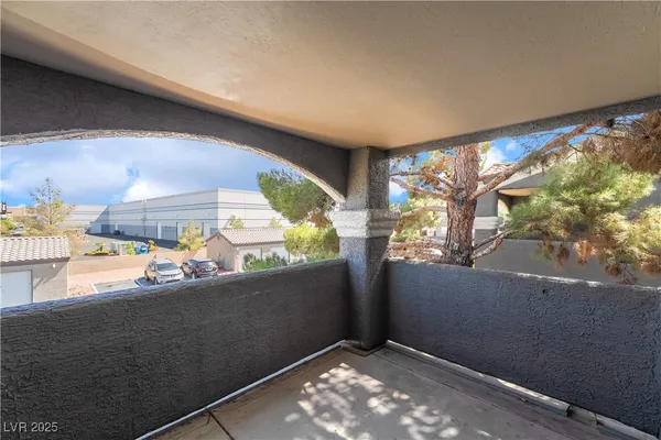 $1,595 | 5055 West Hacienda Avenue, Unit 2127, Las Vegas, NV 89118