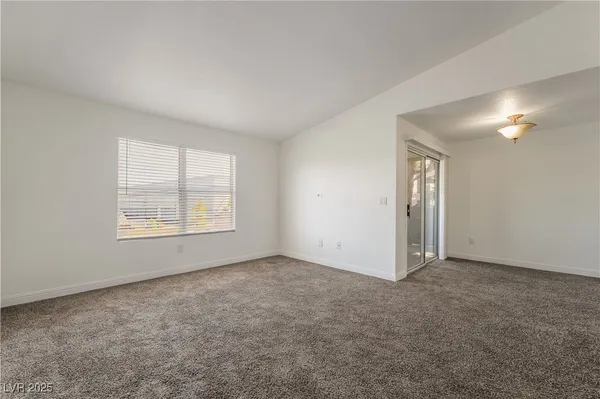 $1,595 | 5055 West Hacienda Avenue, Unit 2127, Las Vegas, NV 89118