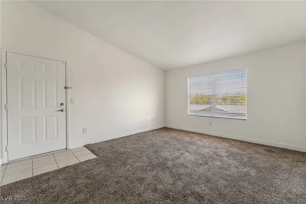 $1,595 | 5055 West Hacienda Avenue, Unit 2127, Las Vegas, NV 89118