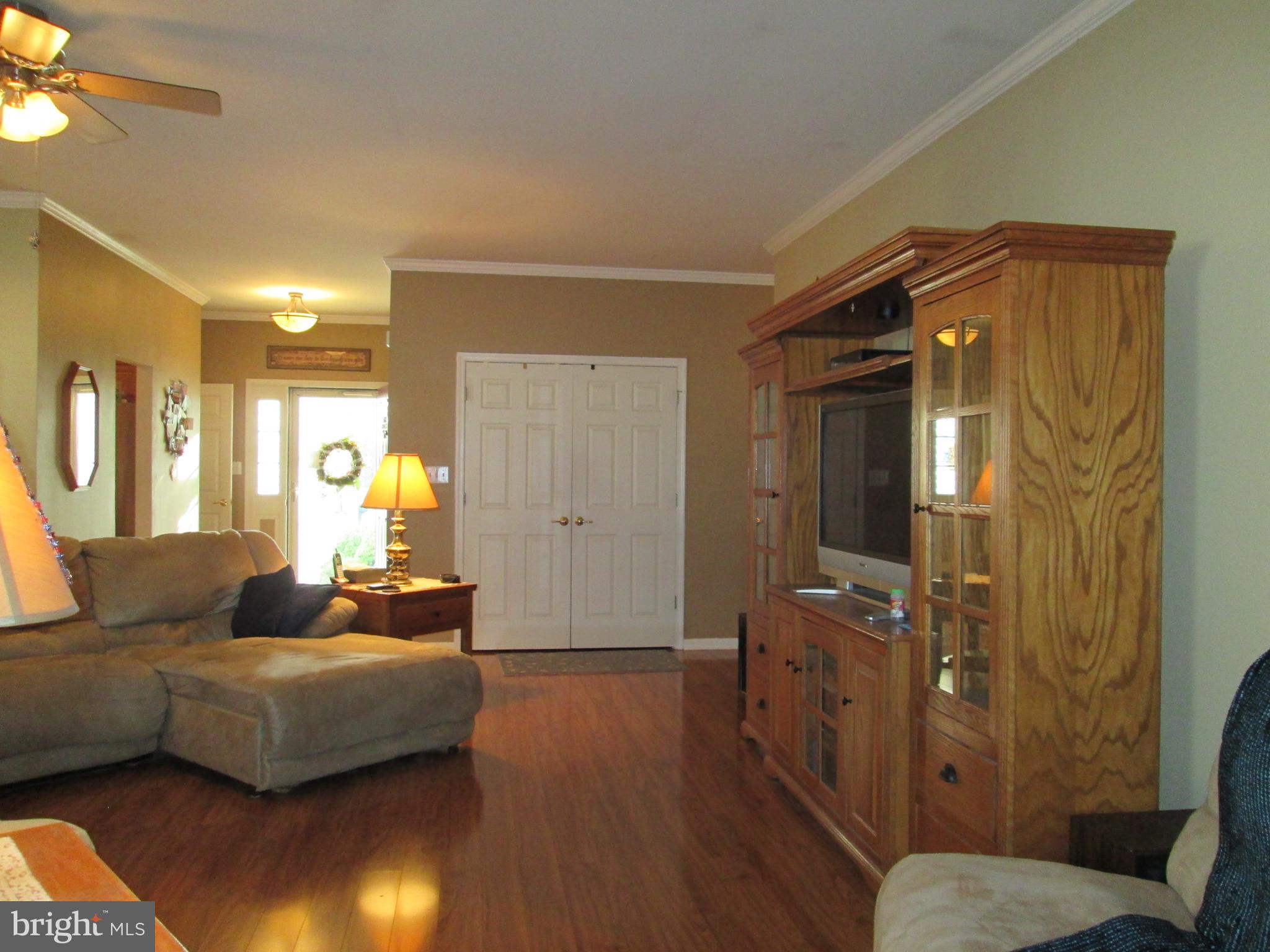 412 Colts Run Road Williamstown, NJ 08094 - Photo 2 of 45 Living Room