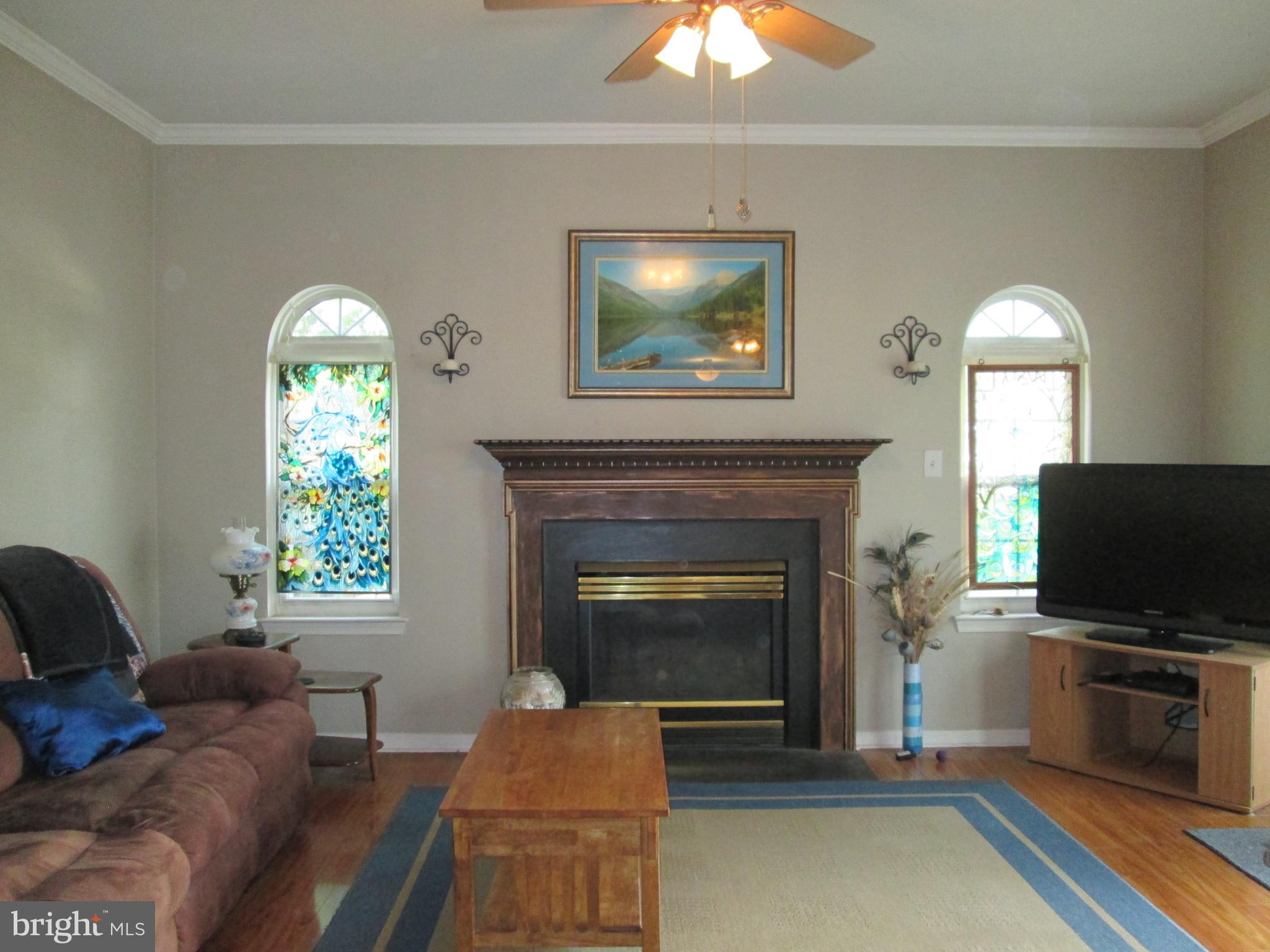 412 Colts Run Road Williamstown, NJ 08094 - Photo 11 of 45 Family Room