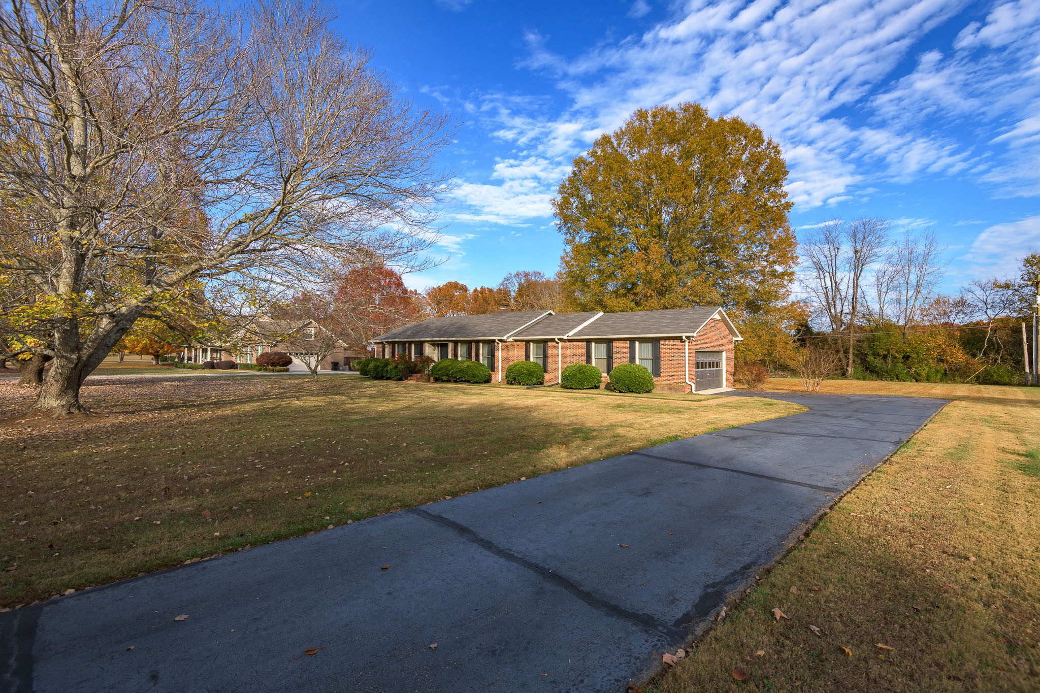 607 12 Oaks Road Tullahoma, TN 37388 - Photo 2 of 50 Gallery Image 2