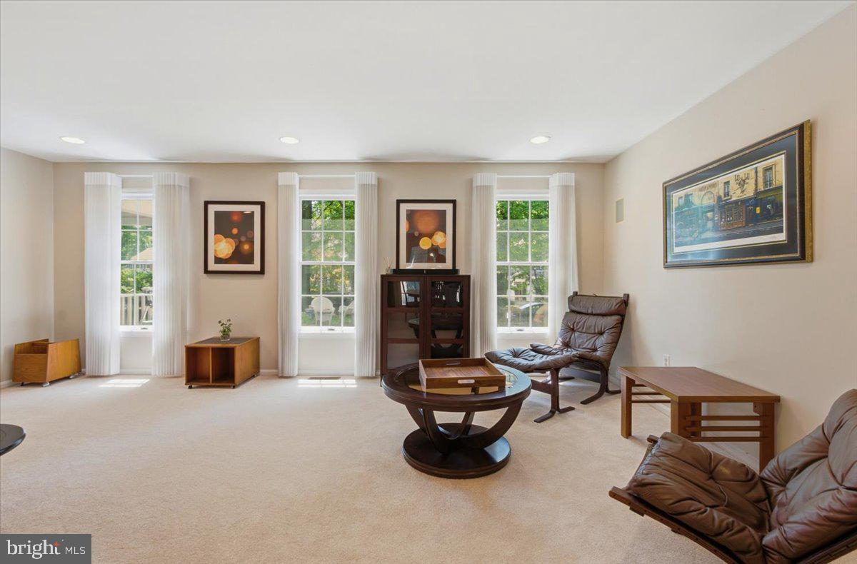 5803 Hall Street Burke, VA 22015 - Photo 27 of 77