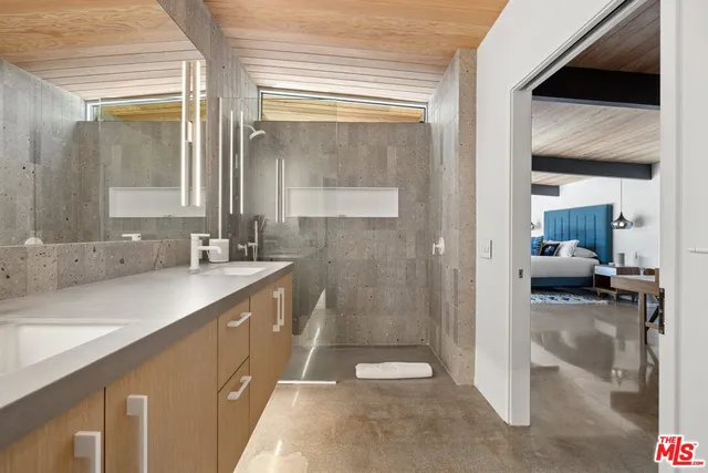 $16,000 | 207 North Debby Drive, Palm Springs, CA 92262