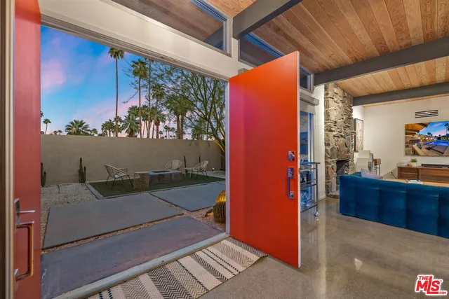 $16,000 | 207 North Debby Drive, Palm Springs, CA 92262