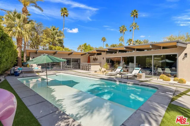 $16,000 | 207 North Debby Drive, Palm Springs, CA 92262