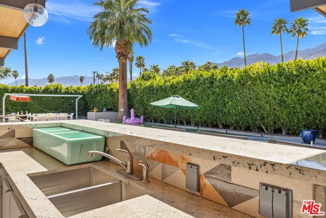 $16,000 | 207 North Debby Drive, Palm Springs, CA 92262